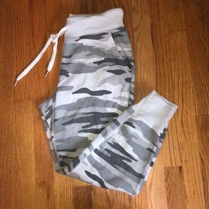 Aerie Camo Joggers
